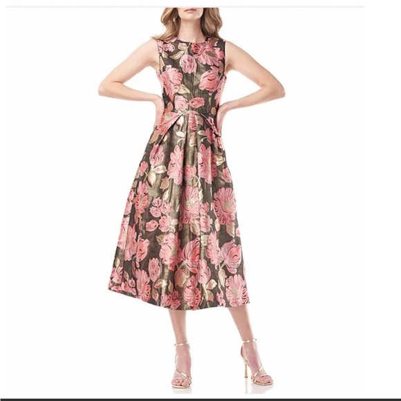 Kay Unger Dresses & Skirts - NWT KAY UNGER Anna Floral Print Sleeveless Crew Neck Pleated Tea Midi Dress